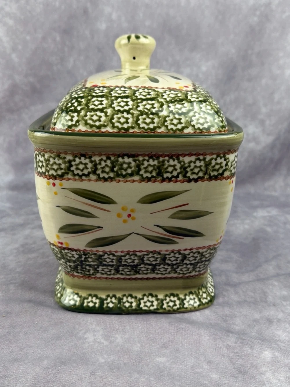 Temp-Tations Old World Green Ceramic Bread Box with Lid Ovenware by Tara